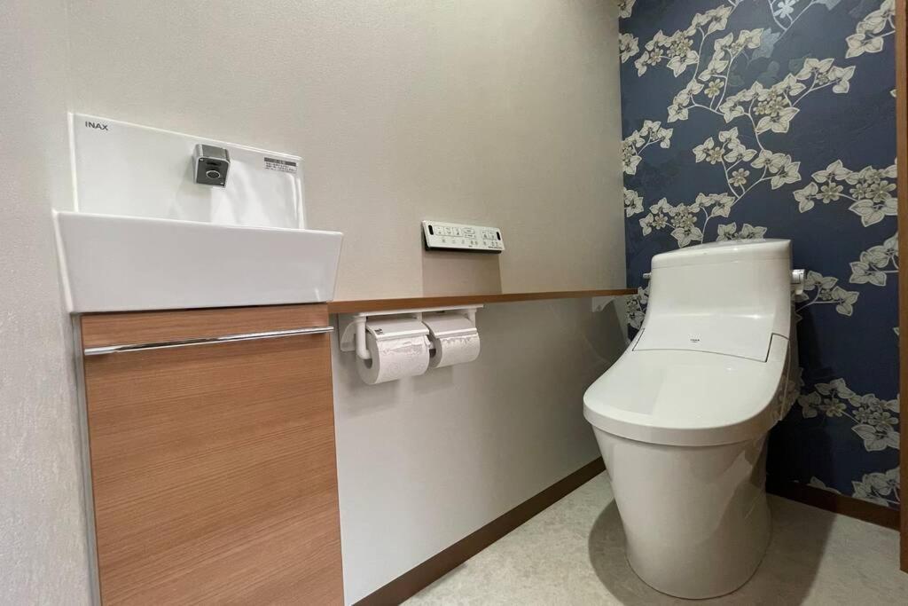 和美庵国分寺全新改造的七房两厅独栋出租 可住18人和美庵 Apartment Takayama  Bagian luar foto